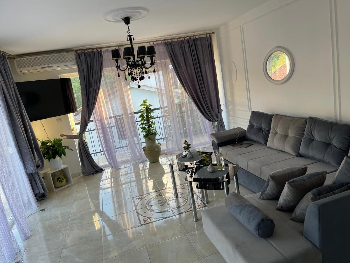 Apartmani Cirovic Luxury Herceg Novi Bagian luar foto